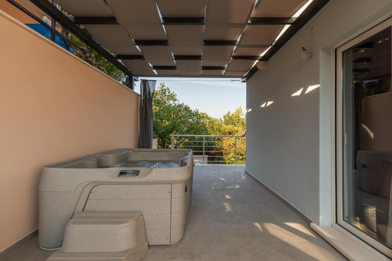 Vila Apartments Marina Blato  外观 照片