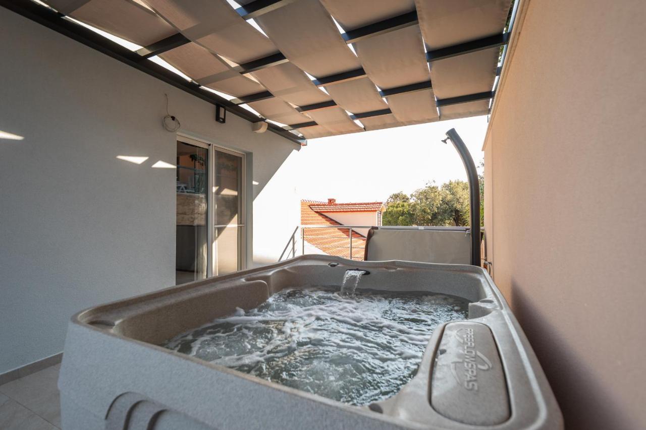 Vila Apartments Marina Blato  外观 照片