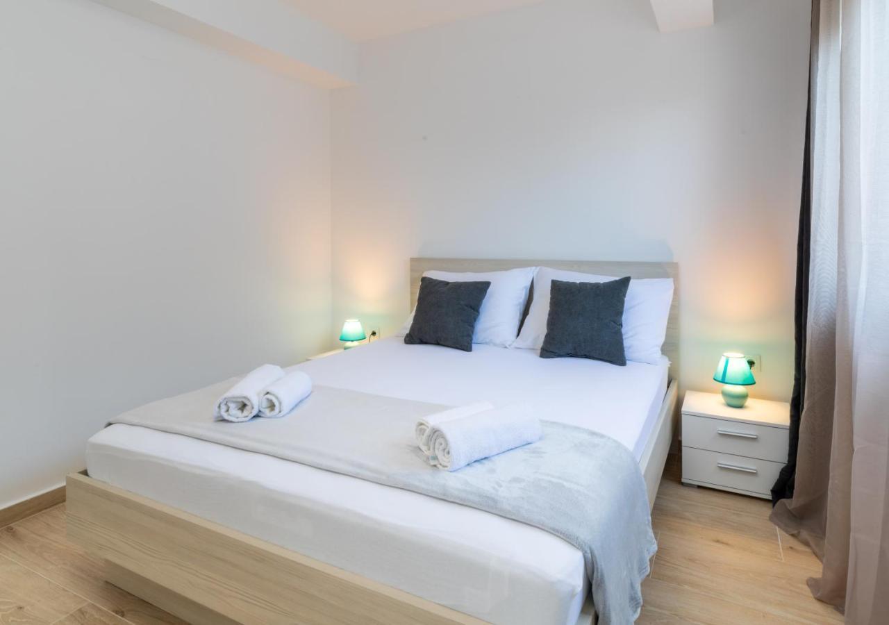 Vila Apartments Marina Blato  外观 照片